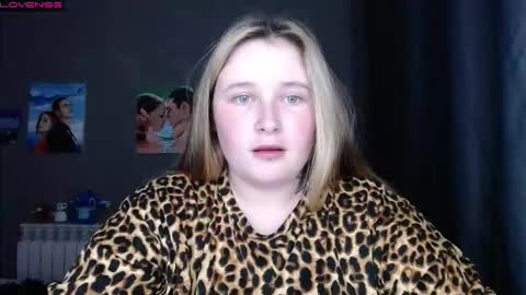 Snapshot of light_lunaa chatting on September 17, 1:57 pm light_lunaa online show from September 17, 1:57 pm