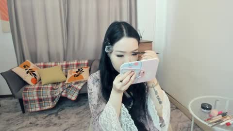 Melissa online show from April 24, 7:11 am