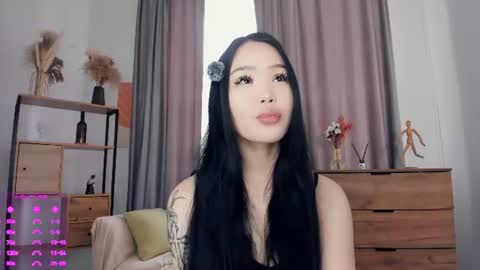 Melissa online show from June 19, 7:34 am