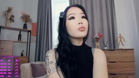 Melissa online show from June 23, 6:11 am