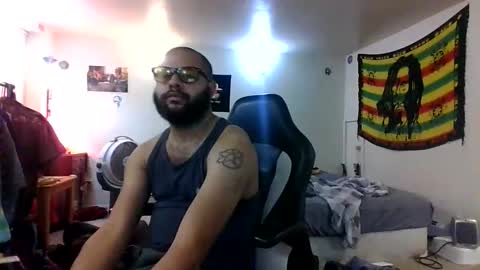 lightskinned666 online show from October 31, 11:06 pm