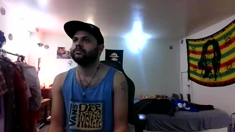 lightskinned666 online show from December 22, 7:00 pm