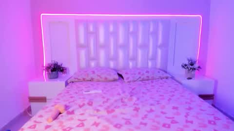 Lia  online show from February 28, 5:58 pm