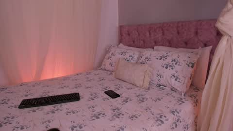 Lia Sweet online show from February 12, 2:10 pm