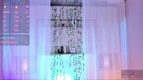 Snapshot of liiavega chatting on November 13, 11:42 am online show from November 13, 11:42 am