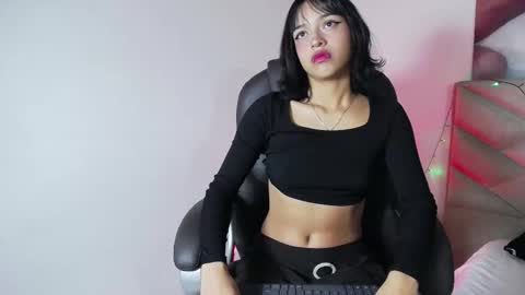 liilithstone online show from January 17, 12:32 pm