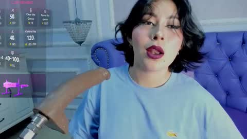 Snapshot of liily_hot chatting on November 2, 7:44 am LIILY online show from November 2, 7:44 am