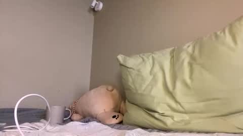 liissa207673 online show from May 22, 3:35 am