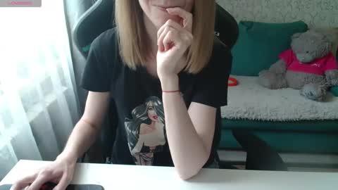 Snapshot of liissax chatting on June 5, 3:51 pm Liissax online show from June 5, 3:51 pm