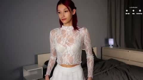 Emi online show from November 26, 11:44 am