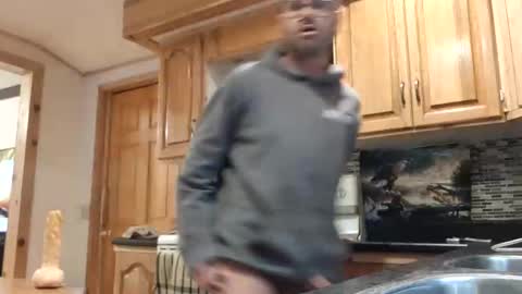 Snapshot of likedoingit69 chatting on October 22, 4:18 pm St pierre online show from October 22, 4:18 pm