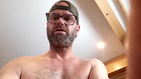 Snapshot of likedoingit69 chatting on November 13, 5:01 pm St pierre online show from November 13, 5:01 pm