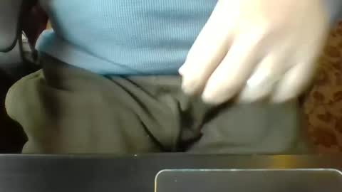 Snapshot of likestobewatchedm chatting on February 9, 6:58 pm N online show from February 9, 6:58 pm