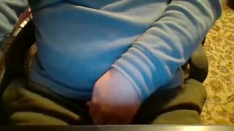 Snapshot of likestobewatchedm chatting on March 7, 12:15 am N online show from March 7, 12:15 am