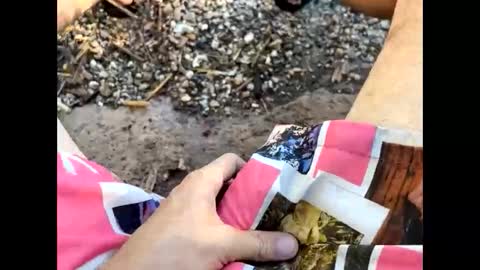 Snapshot of likethat6999 chatting on September 29, 10:47 pm likethat6999 online show from September 29, 10:47 pm