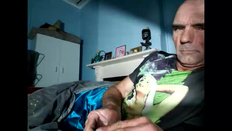 liketowatch1234529419 online show from April 12, 1:49 pm