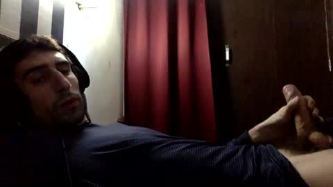 Snapshot of likewhatchasee chatting on December 16, 7:13 am likewhatchasee online show from December 16, 7:13 am