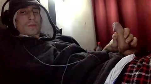 Snapshot of likewhatchasee chatting on December 19, 11:23 pm likewhatchasee online show from December 19, 11:23 pm