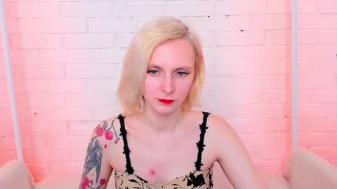 likilip online show from February 18, 1:34 am