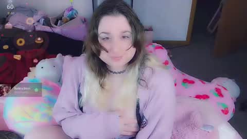 Snapshot of lil_alison_heart chatting on November 8, 2:39 pm Lil Alison Heart online show from November 8, 2:39 pm