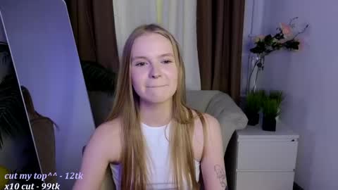 Erica online show from April 30, 1:28 pm