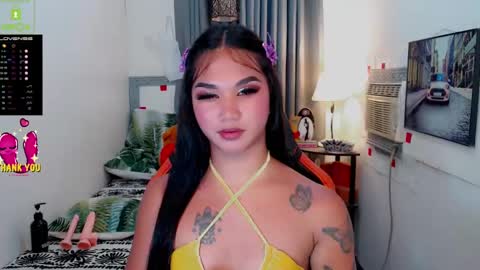 LILY online show from March 10, 1:32 pm