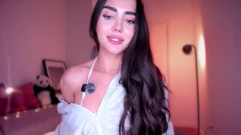 Snapshot of lil_gabbyg chatting on December 4, 7:44 pm Gabriela online show from December 4, 7:44 pm