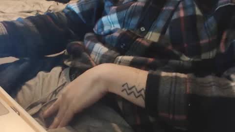 lil_j_ online show from January 12, 9:09 pm