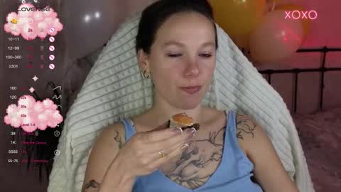 little moon online show from January 31, 7:11 pm