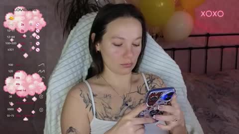 little moon online show from February 8, 10:35 pm