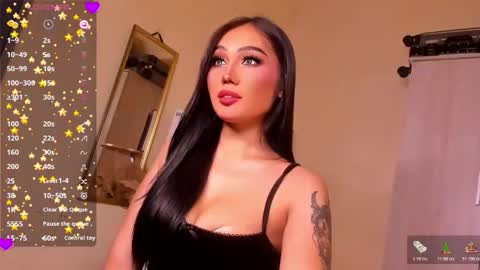 Snapshot of lil_m1ss_silly chatting on November 30, 1:31 am Miss Lily online show from November 30, 1:31 am