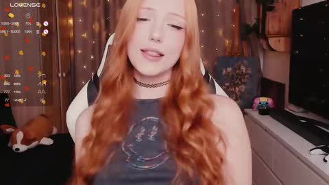 Snapshot of lil_pumpkinpie chatting on October 14, 1:23 pm Val online show from October 14, 1:23 pm