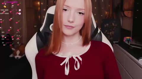 Snapshot of lil_pumpkinpie chatting on December 2, 2:12 pm Val online show from December 2, 2:12 pm