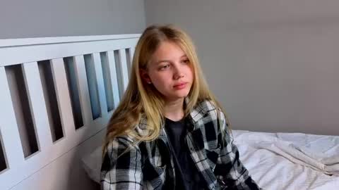 Emma online show from May 1, 12:26 am