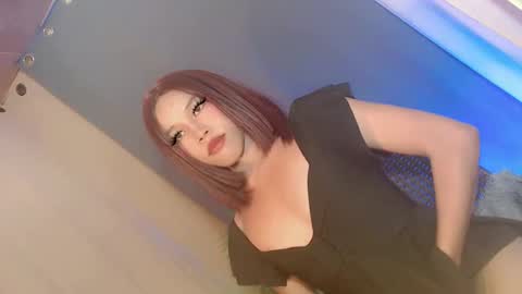 Snapshot of lil_trixxy chatting on June 8, 12:16 pm lil_trixxy online show from June 8, 12:16 pm