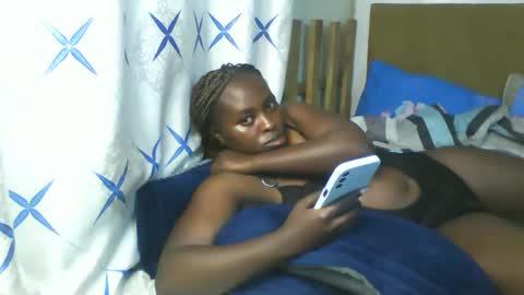 Snapshot of lil_wamboi chatting on May 16, 7:34 pm lil_wamboi online show from May 16, 7:34 pm