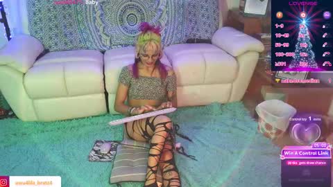 Lila online show from January 6, 12:58 am