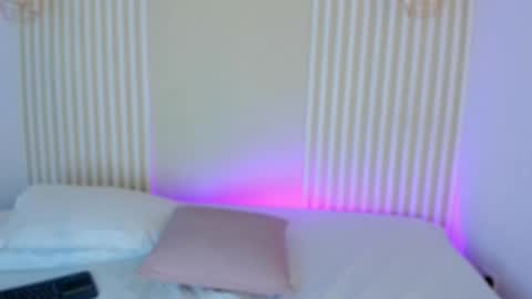 Snapshot of lila_cohen chatting on February 17, 8:26 pm L I L A online show from February 17, 8:26 pm