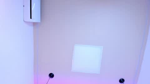 Snapshot of lila_cohen chatting on March 1, 12:17 am L I L A online show from March 1, 12:17 am