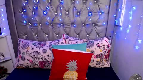 Snapshot of lila_gummy_ chatting on January 30, 5:17 pm online show from January 30, 5:17 pm