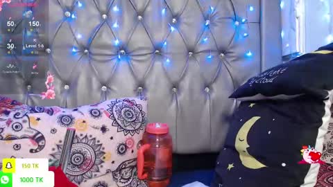 Snapshot of lila_gummy_ chatting on September 25, 11:03 am online show from September 25, 11:03 am