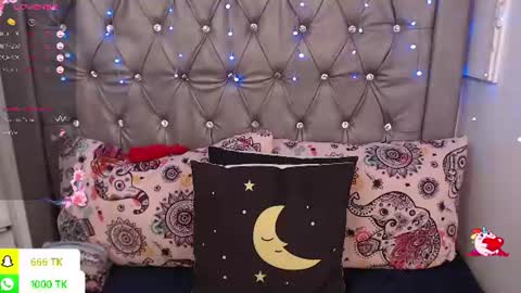 Snapshot of lila_gummy_ chatting on June 11, 2:59 pm online show from June 11, 2:59 pm