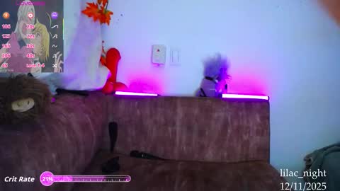 Snapshot of lilac_night chatting on November 12, 7:35 pm Jen online show from November 12, 7:35 pm