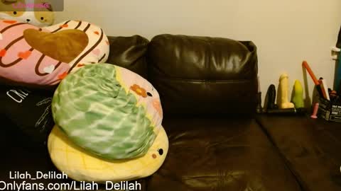 Snapshot of lilah_delilah chatting on December 23, 6:55 am Lilah Delilah online show from December 23, 6:55 am