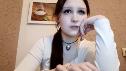 lilaheckenberg online show from March 10, 3:50 pm