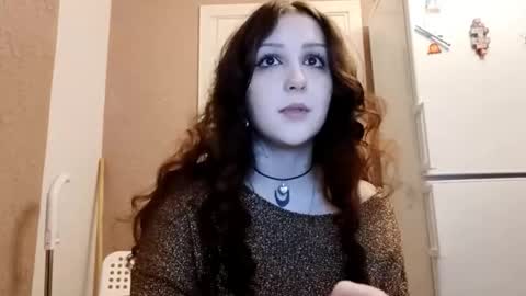 lilaheckenberg online show from March 17, 2:42 pm