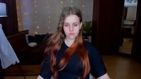 Snapshot of lilasparkling chatting on June 11, 9:40 am LilaSparkling online show from June 11, 9:40 am