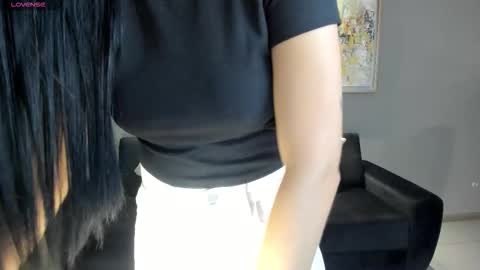 Snapshot of lilawest chatting on October 28, 11:25 am Lila West online show from October 28, 11:25 am