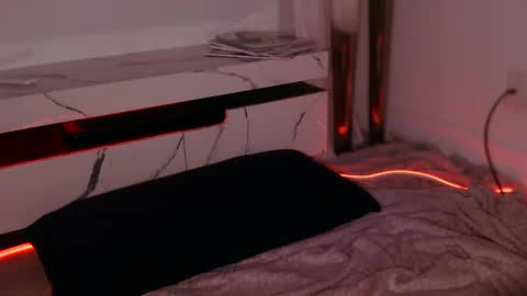 Snapshot of lilbeccaxo chatting on October 2, 4:30 am Rebecca online show from October 2, 4:30 am