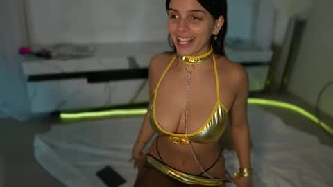 Snapshot of lilbeccaxo chatting on October 9, 3:43 pm Rebecca online show from October 9, 3:43 pm